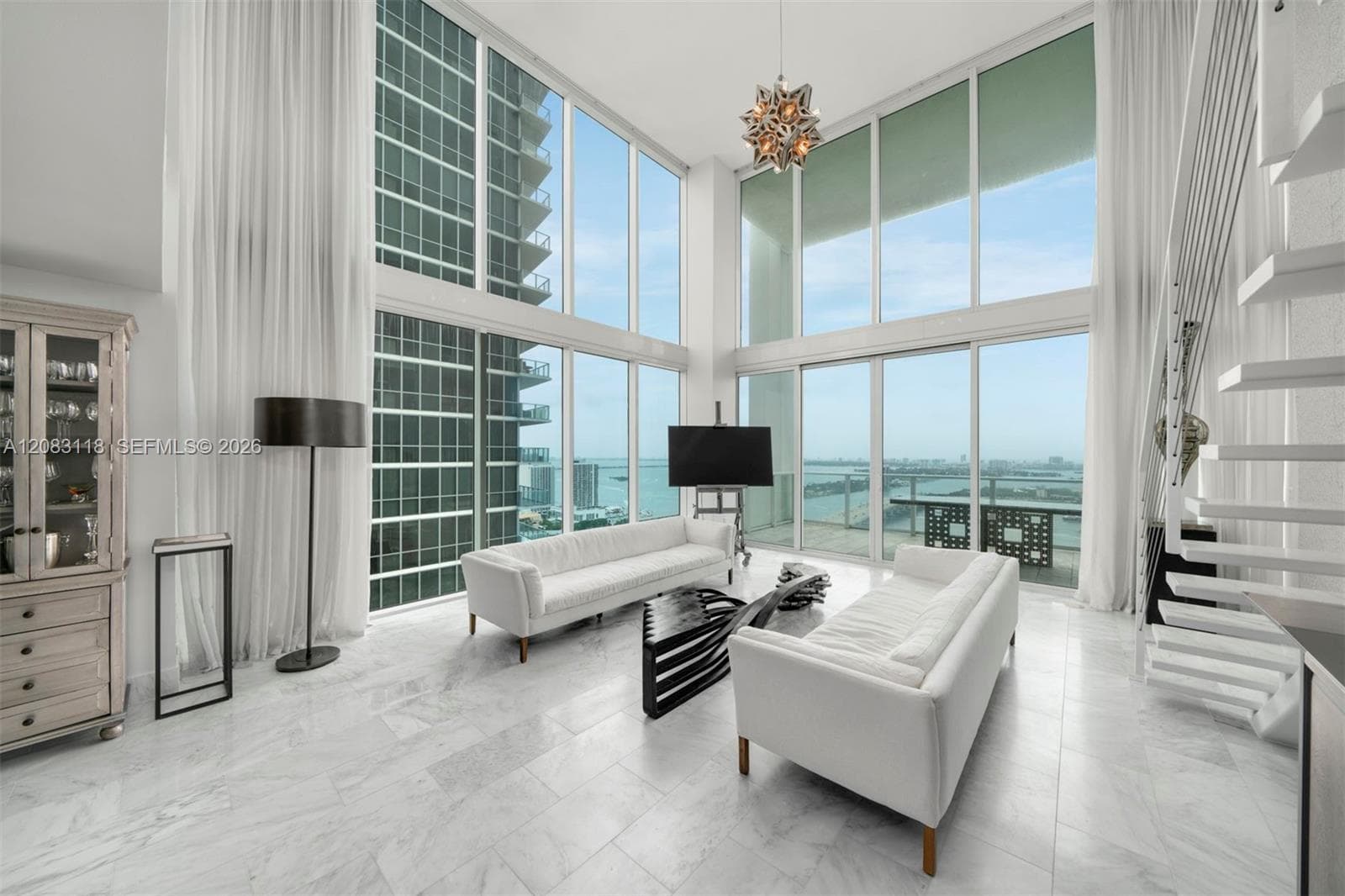 1040 Biscayne Blvd # 3304, Miami, FL 33132 photo 4
