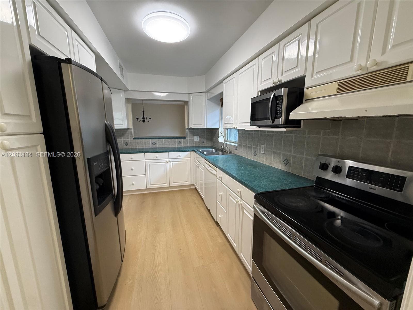 19233 E Lake Dr # 19233, Hialeah, FL 33015 photo 7