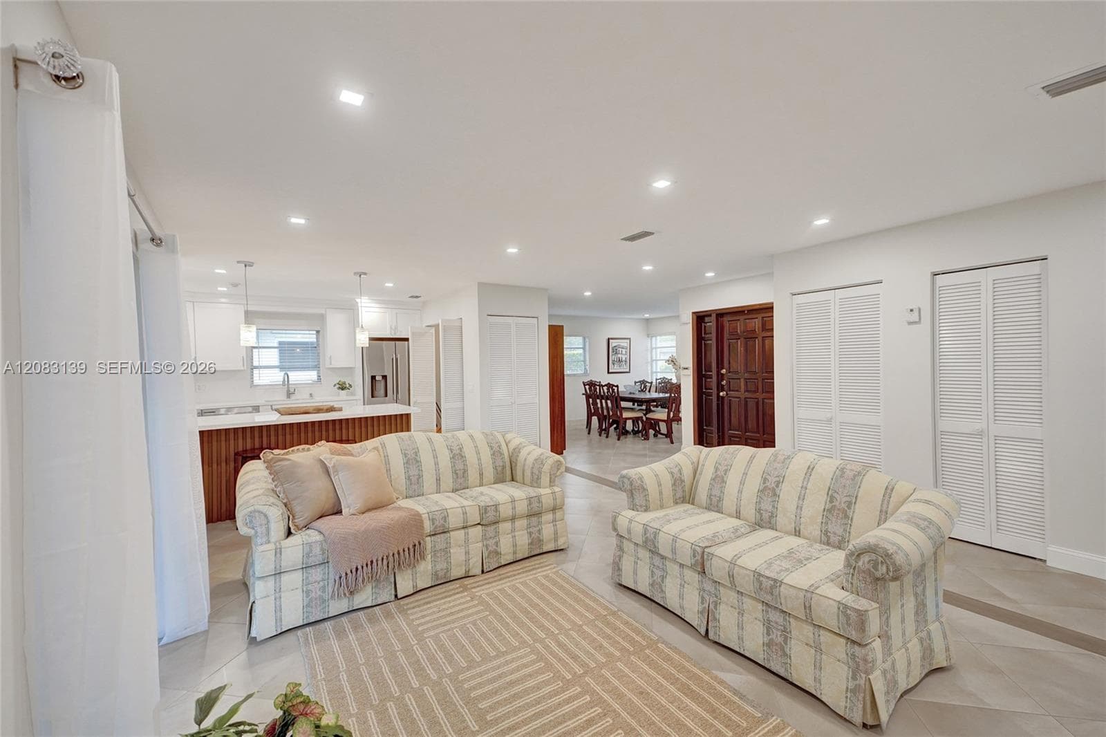 10214 SW 26th Ter, Miami, FL 33165 photo 4