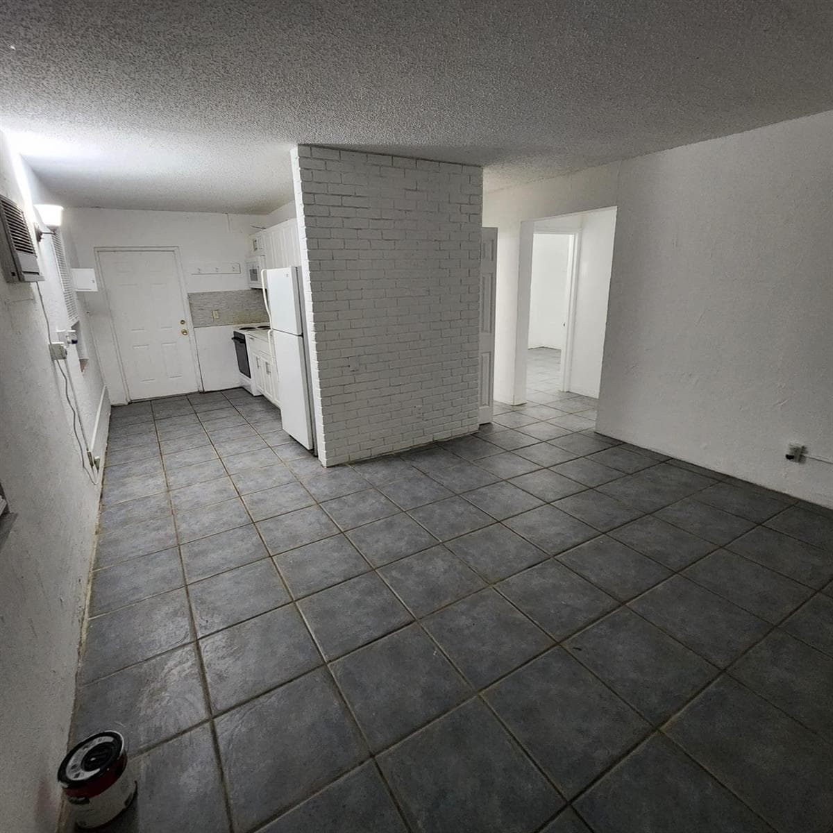 2449 NW 7TH Street, Pompano Beach, FL 33069 photo 2