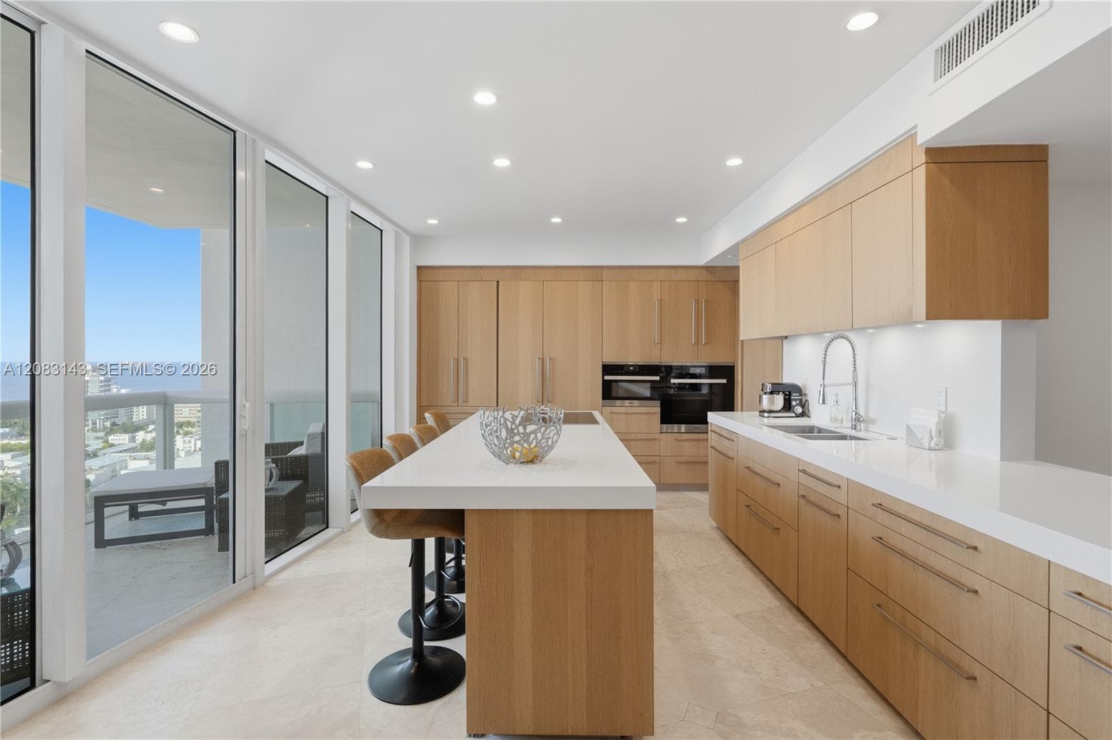 1000 S Pointe Dr # 2202, Miami Beach, FL 33139 photo 7