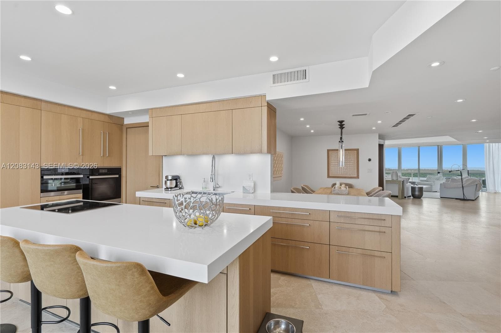1000 S Pointe Dr # 2202, Miami Beach, FL 33139 photo 9