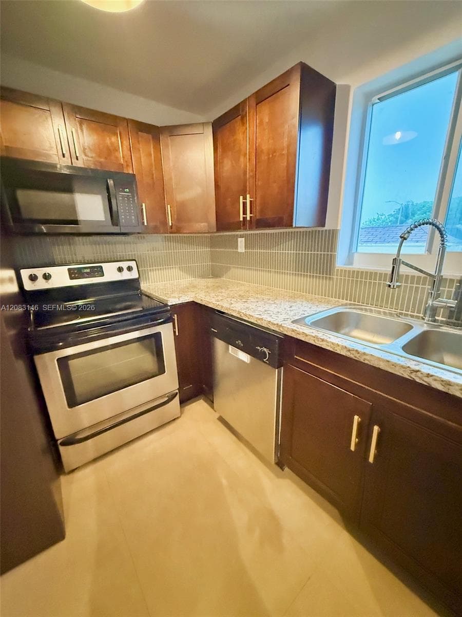 3558 SW 26th St # 3558, Miami, FL 33133 photo 12