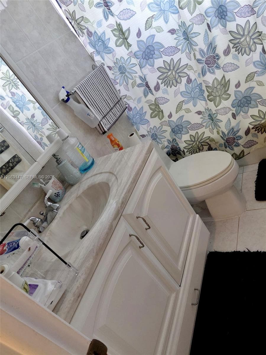 3940 NW 42nd Ave # 321, Lauderdale Lakes, FL 33319 photo 8