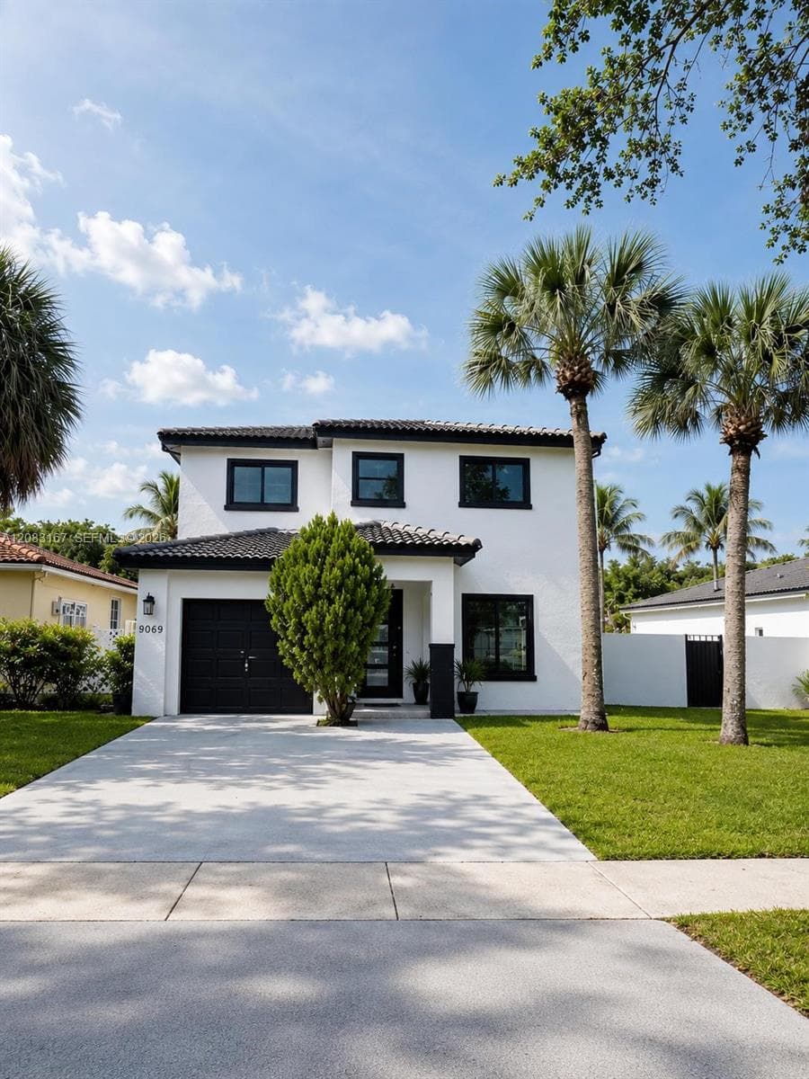 9069 NW 193rd St, Hialeah, FL 33018