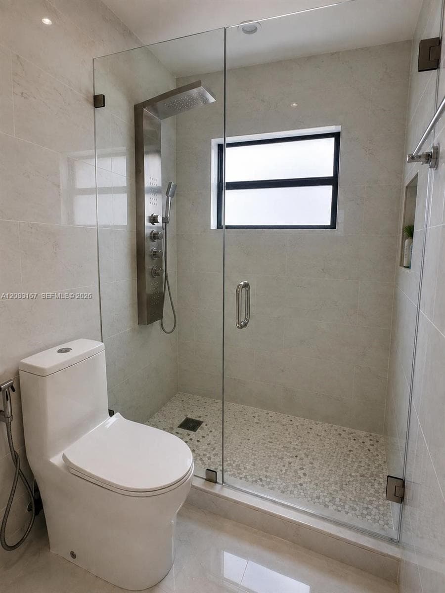 9069 NW 193rd St, Hialeah, FL 33018 photo 11