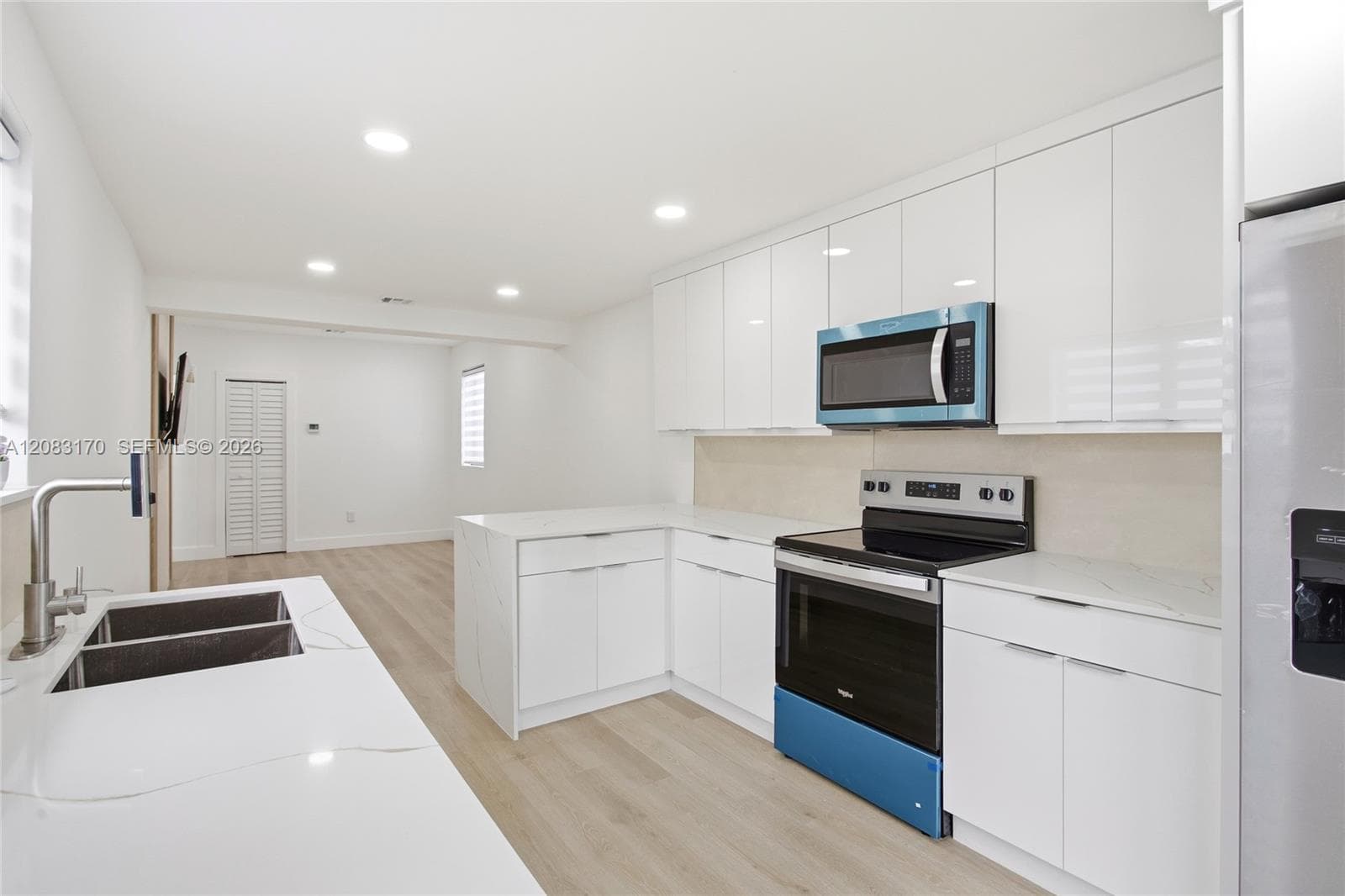 1260 NE 155th St, North Miami Beach, FL 33162 photo 6