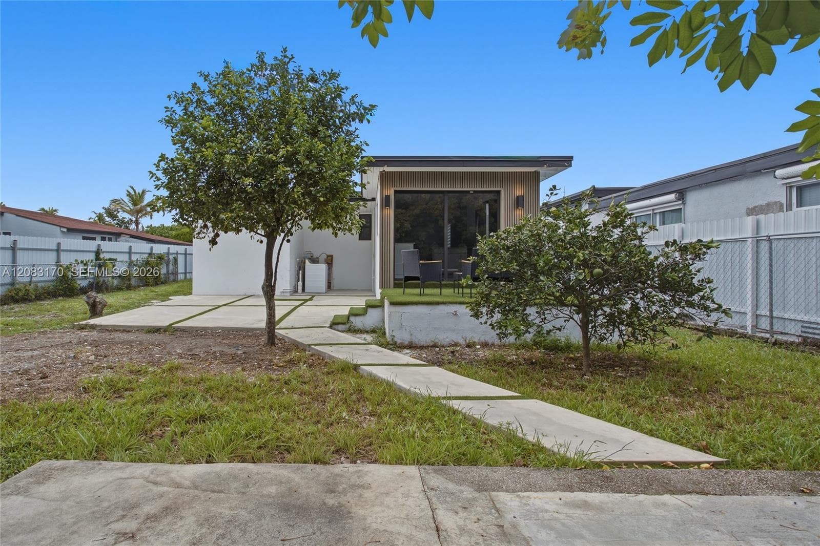 1260 NE 155th St, North Miami Beach, FL 33162 photo 12