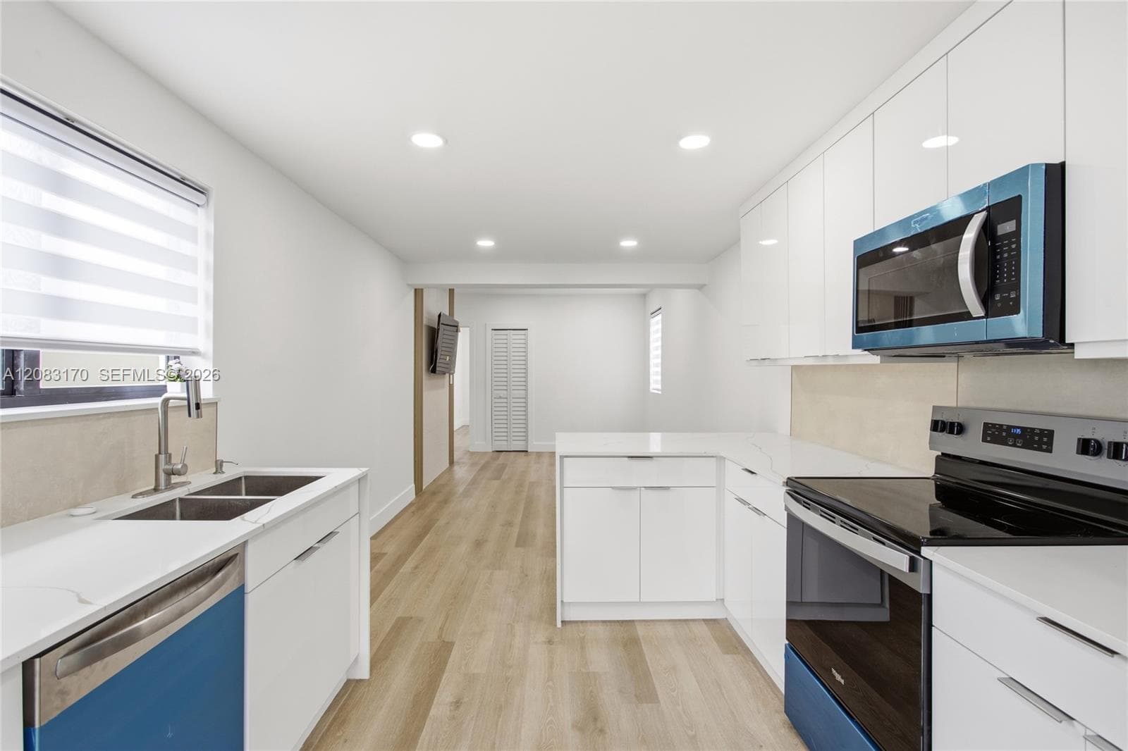 1260 NE 155th St, North Miami Beach, FL 33162 photo 7