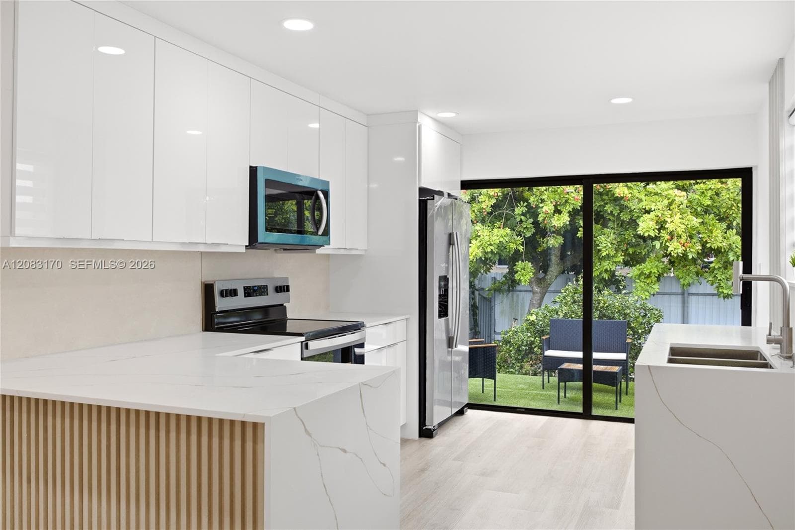 1260 NE 155th St, North Miami Beach, FL 33162 photo 10