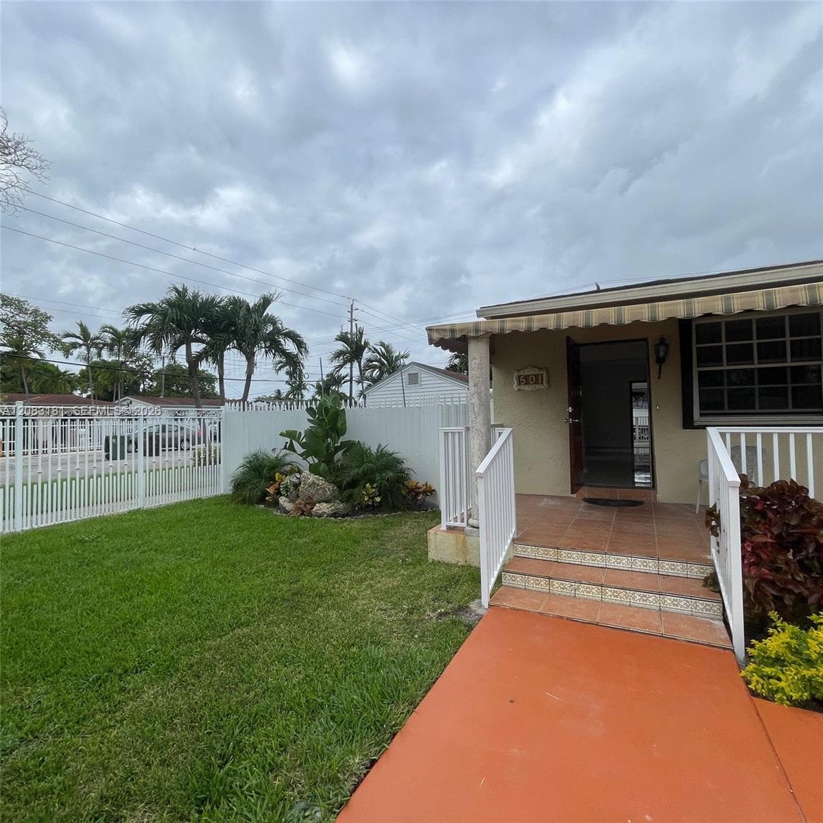 501 SE 7th St # A, Hialeah, FL 33010 photo 4