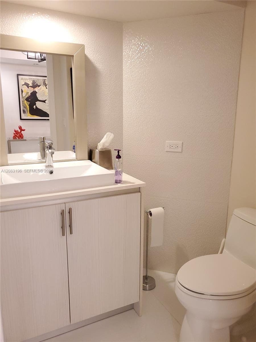 3000 Island Blvd # 2603, Aventura, FL 33160 photo 3