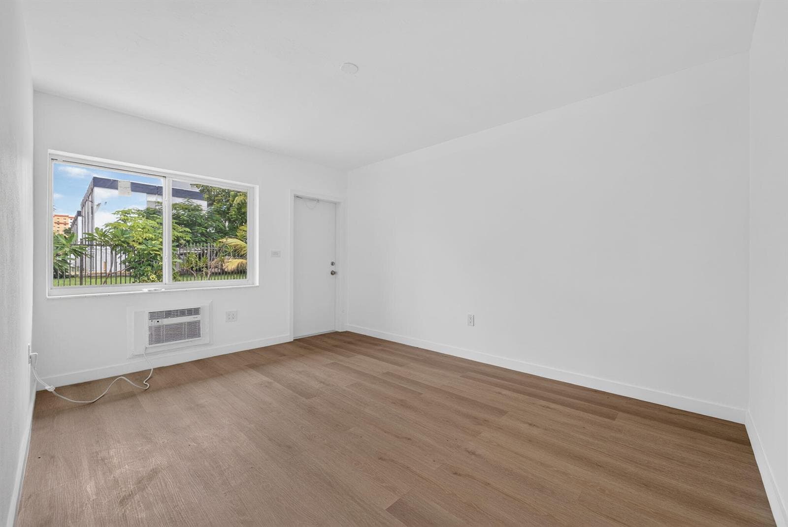 60 NW 79TH Street # 19, Miami, FL 33150 photo 2