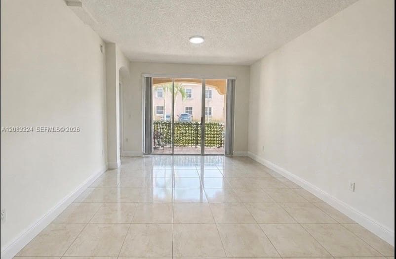 6720 NW 114th Ave # 804, Doral, FL 33178 photo 2