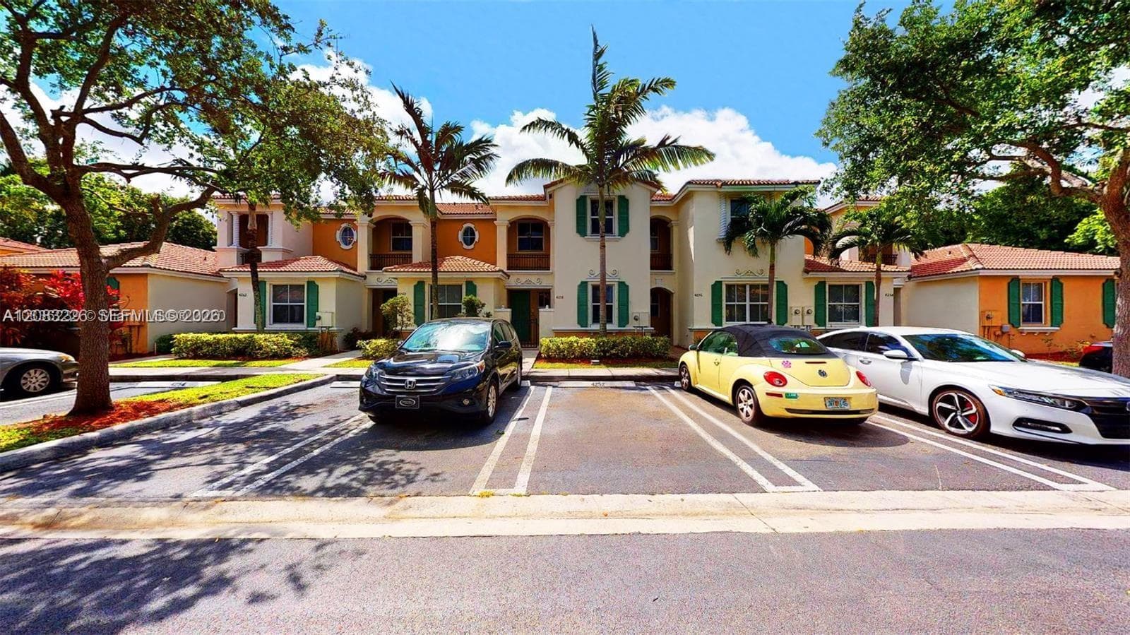 1040 NE 42nd Pl, Homestead, FL 33033 photo 4