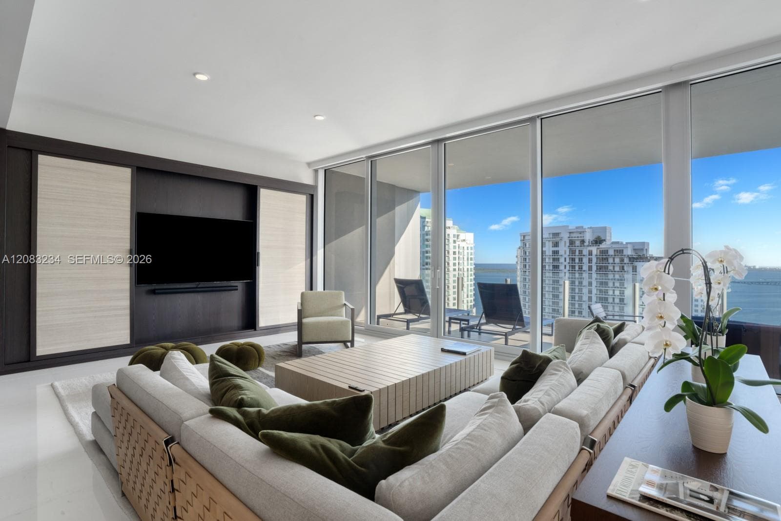 300 Biscayne Blvd Way # 3302, Miami, FL 33131 photo 9