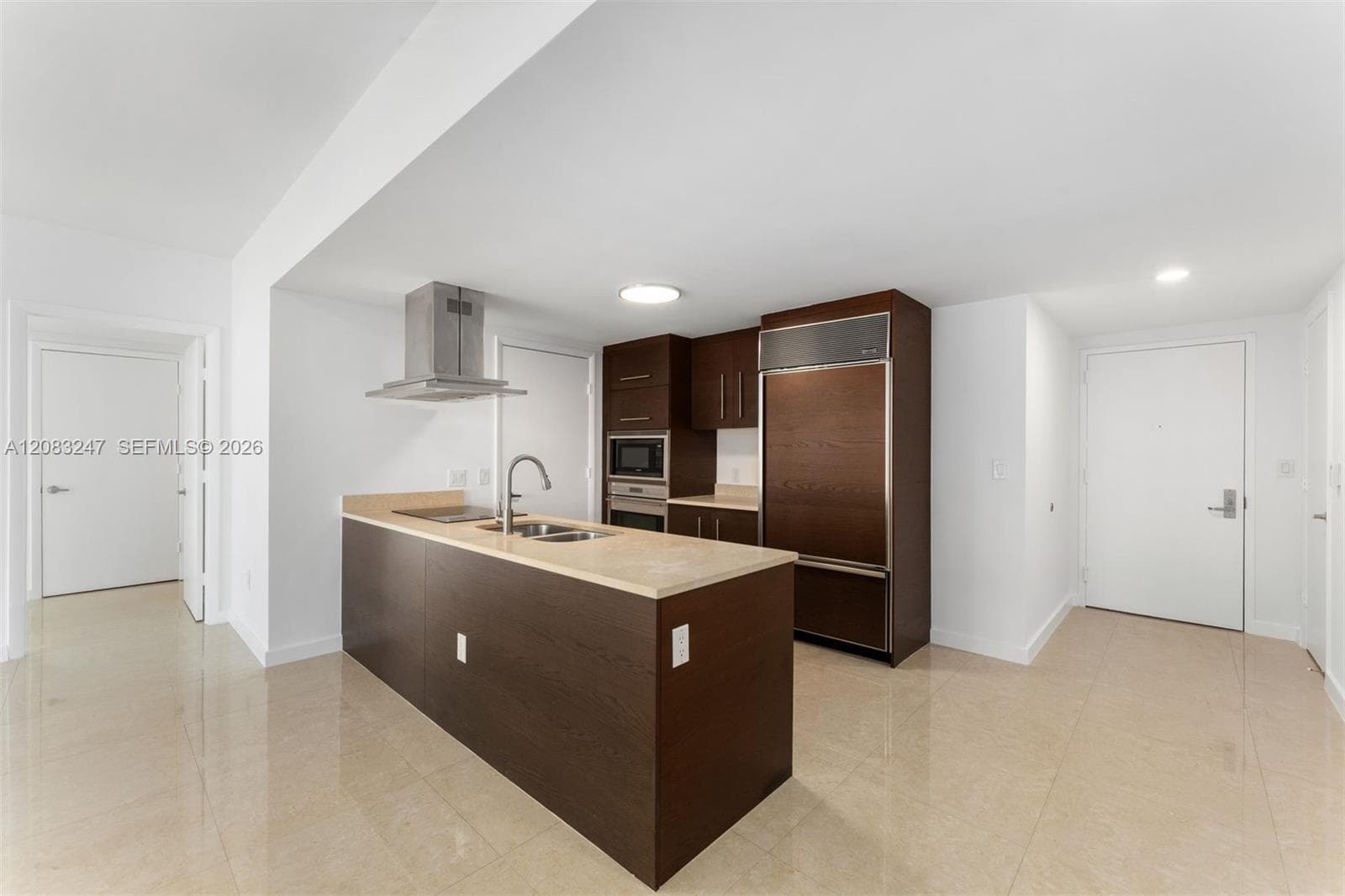 495 Brickell Ave # 1811, Miami, FL 33131 photo 4