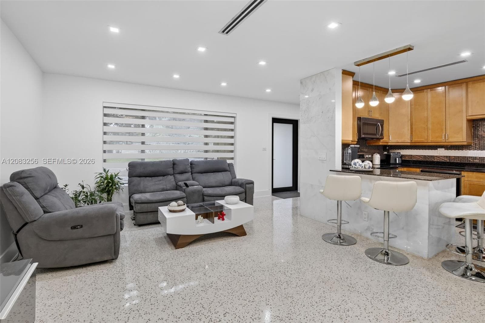 20310 NE 14th Ave, Miami, FL 33179 photo 2
