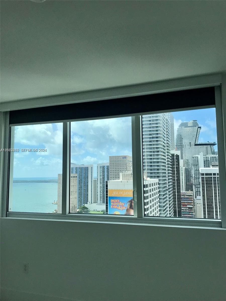 244 Biscayne Blvd # 1603, Miami, FL 33132 photo 5