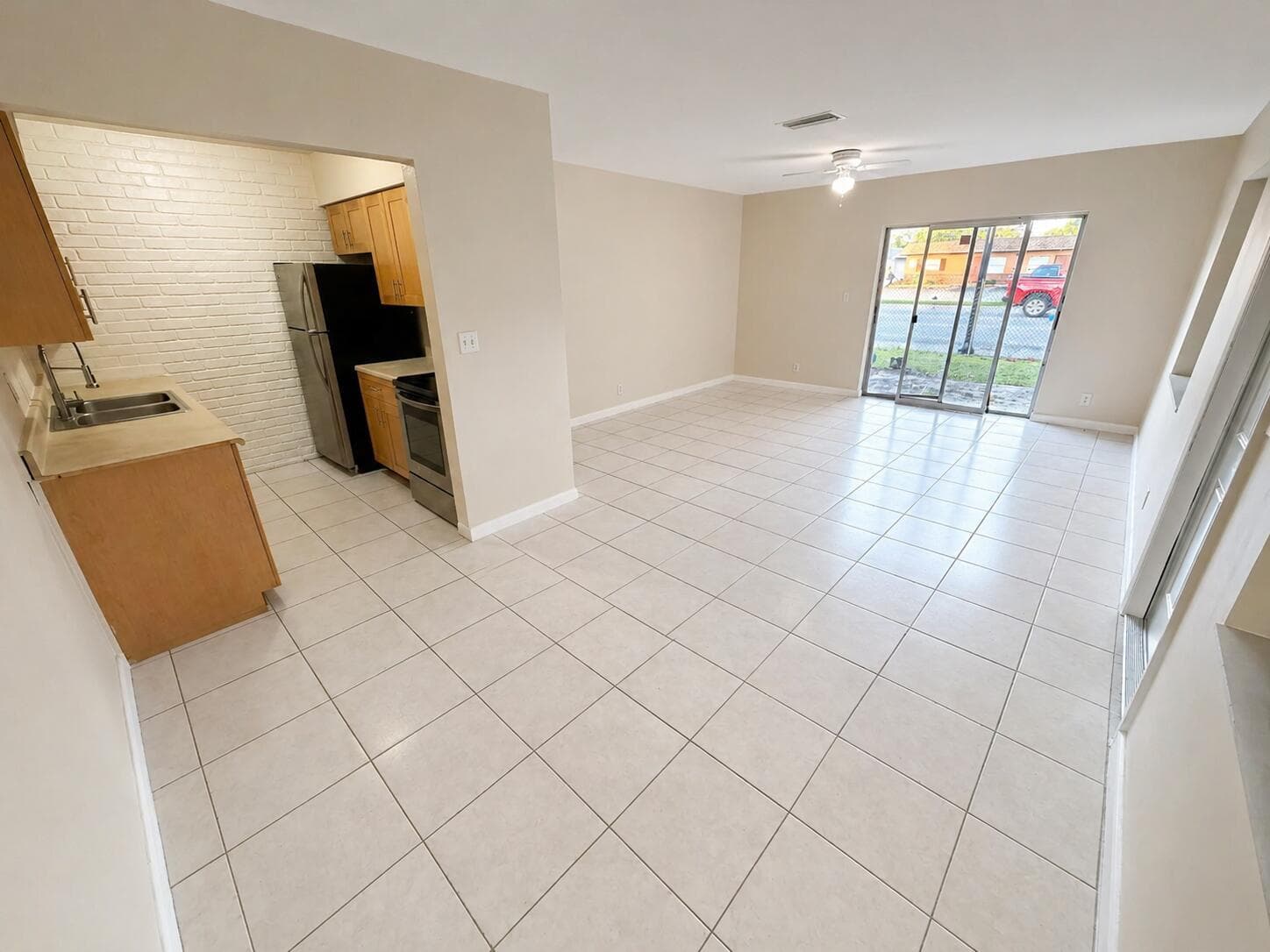 4151 NW 30th Terrace, Lauderdale Lakes, FL 33309 photo 2