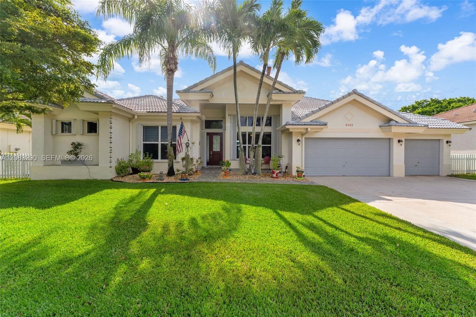 2825 Fairways Dr, Homestead, FL 33035