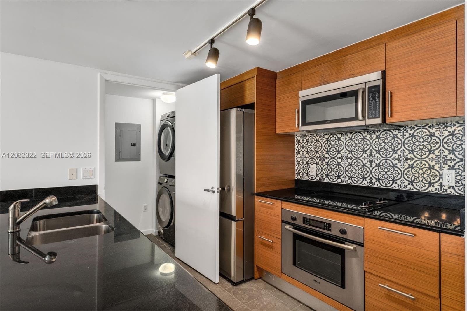 50 Biscayne Blvd # 4704, Miami, FL 33132 photo 6