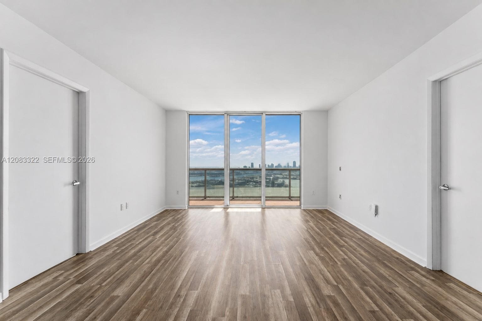 50 Biscayne Blvd # 4704, Miami, FL 33132 photo 3