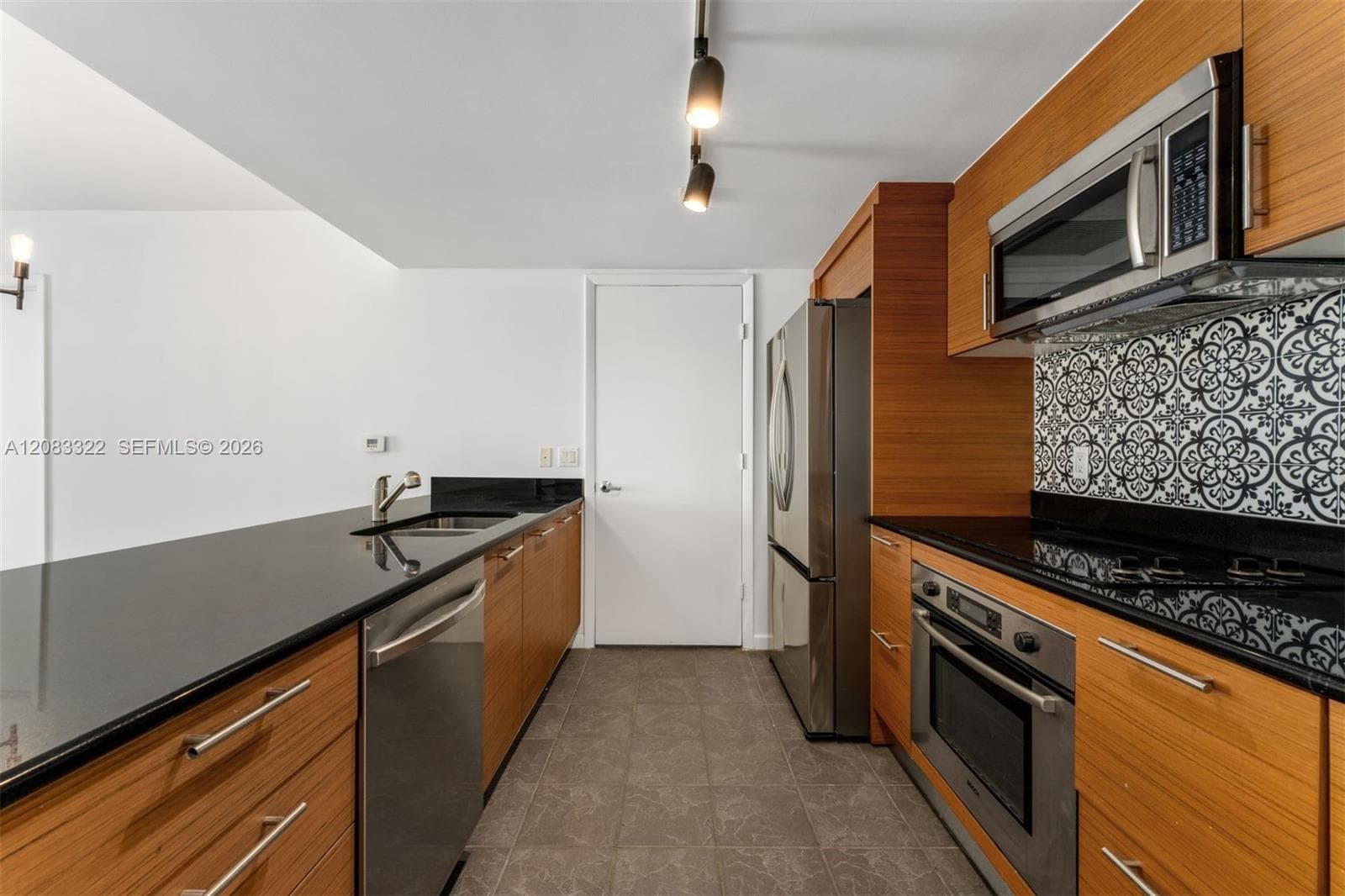 50 Biscayne Blvd # 4704, Miami, FL 33132 photo 5