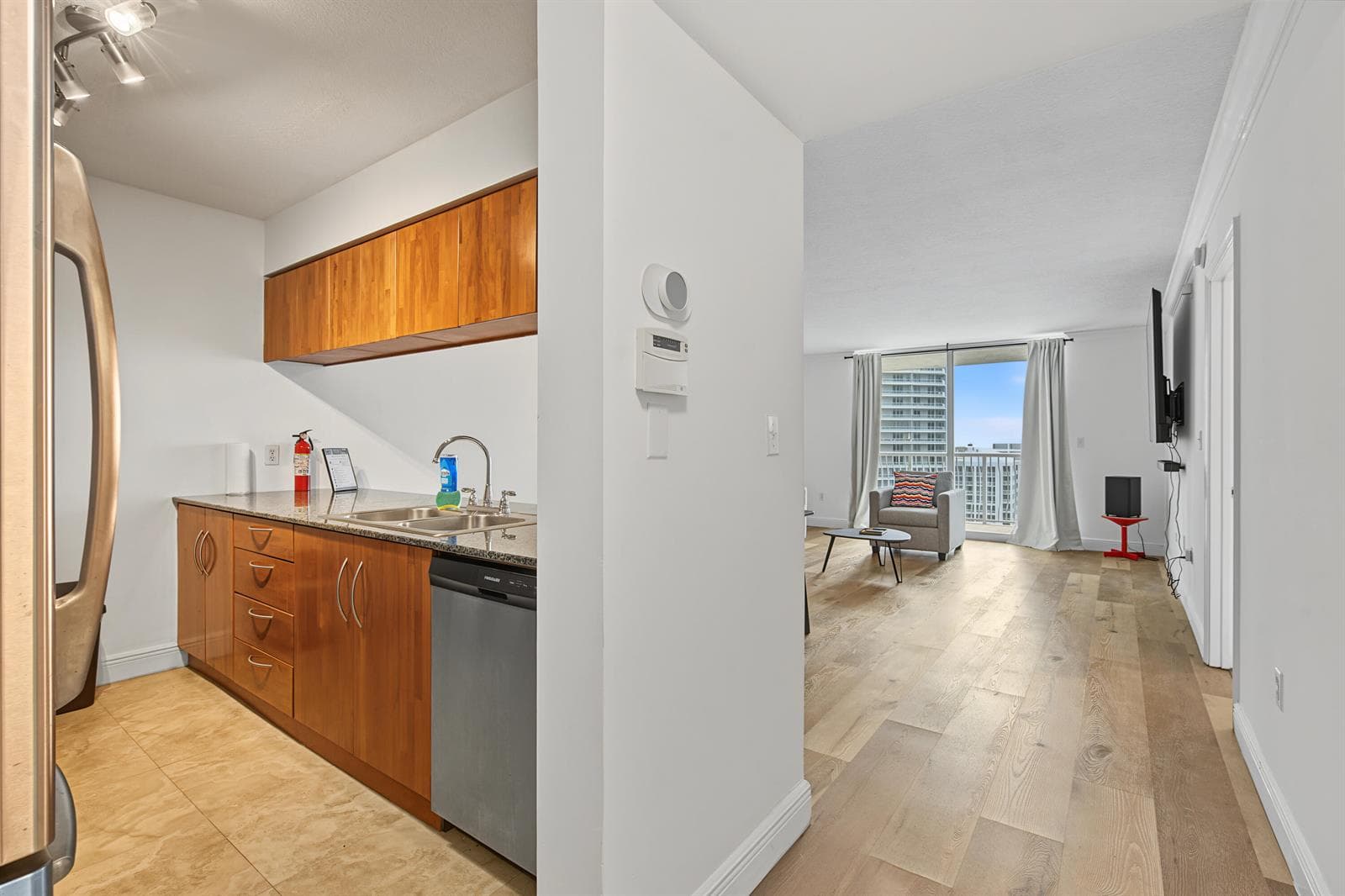 1200 BRICKELL BAY Drive # 3419, Miami, FL 33131 photo 12