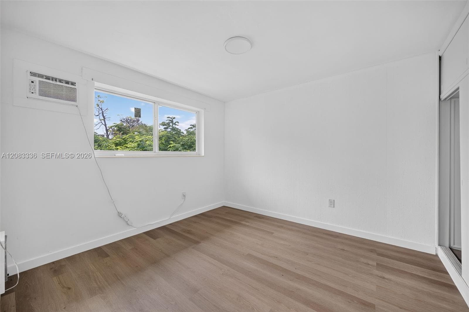 60 NW 79th St # 24, Miami, FL 33150 photo 2