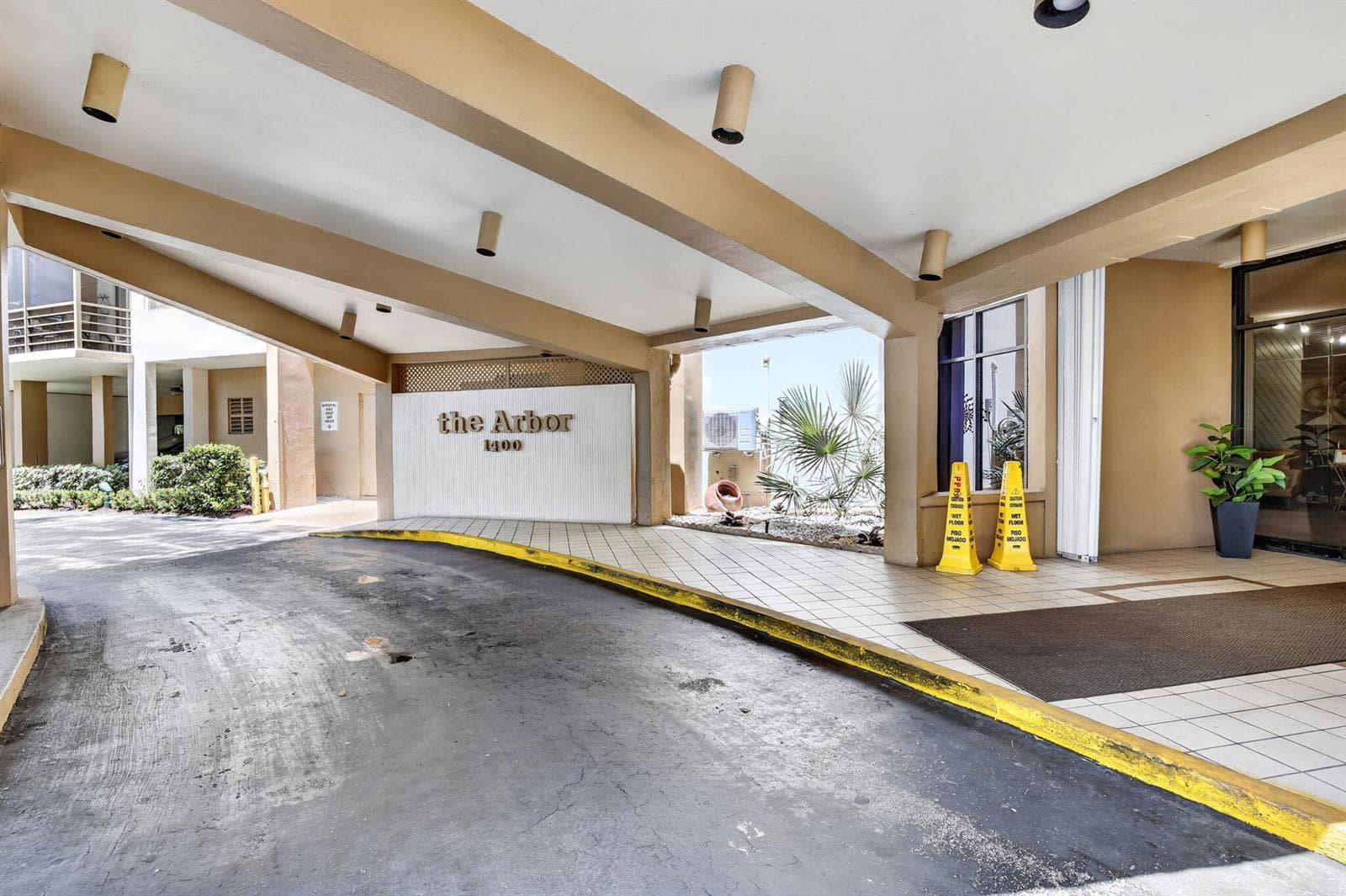 1400 Saint Charles Place # 313, Pembroke Pines, FL 33026 photo 2