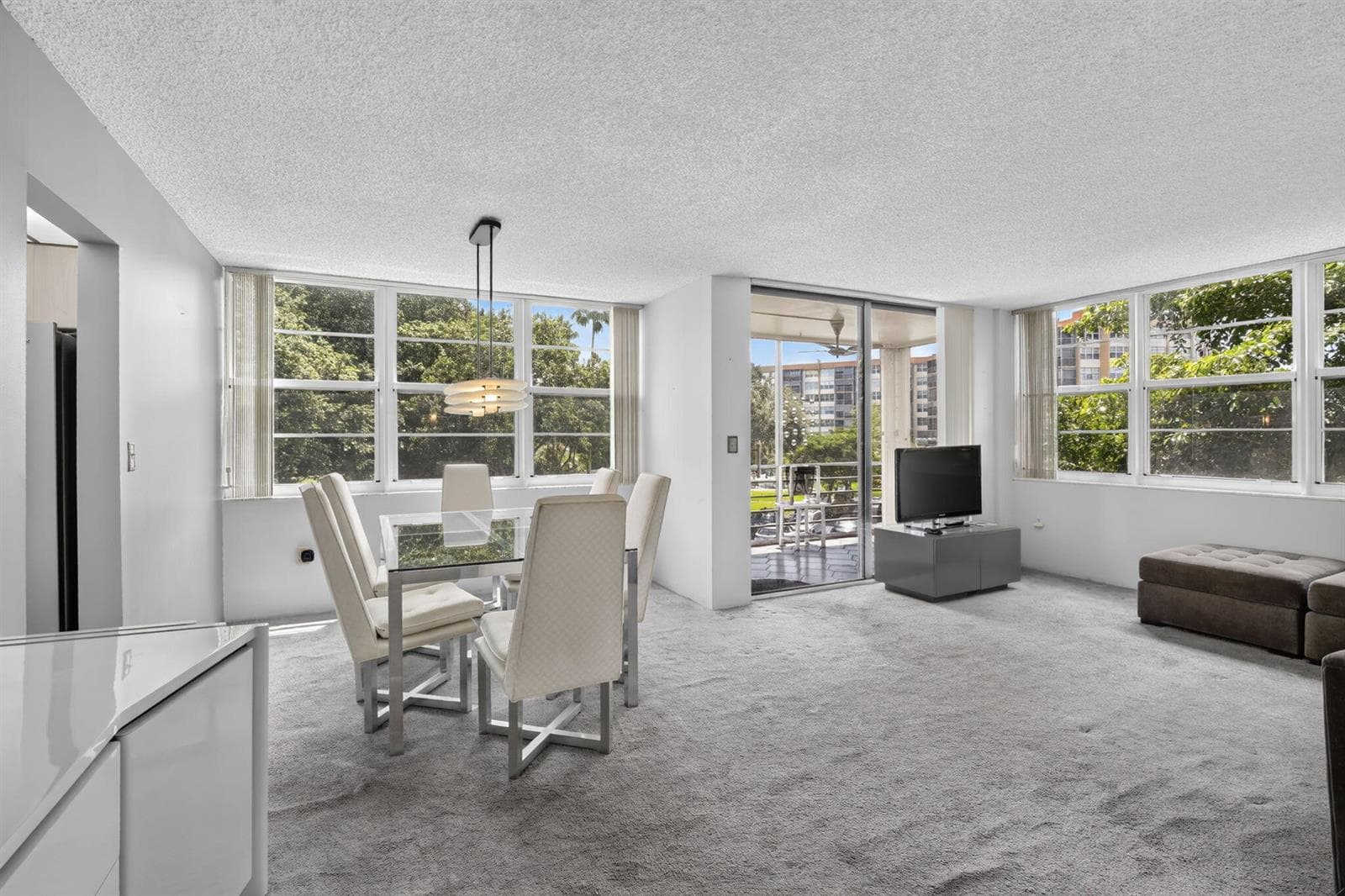 1400 Saint Charles Place # 313, Pembroke Pines, FL 33026 photo 6