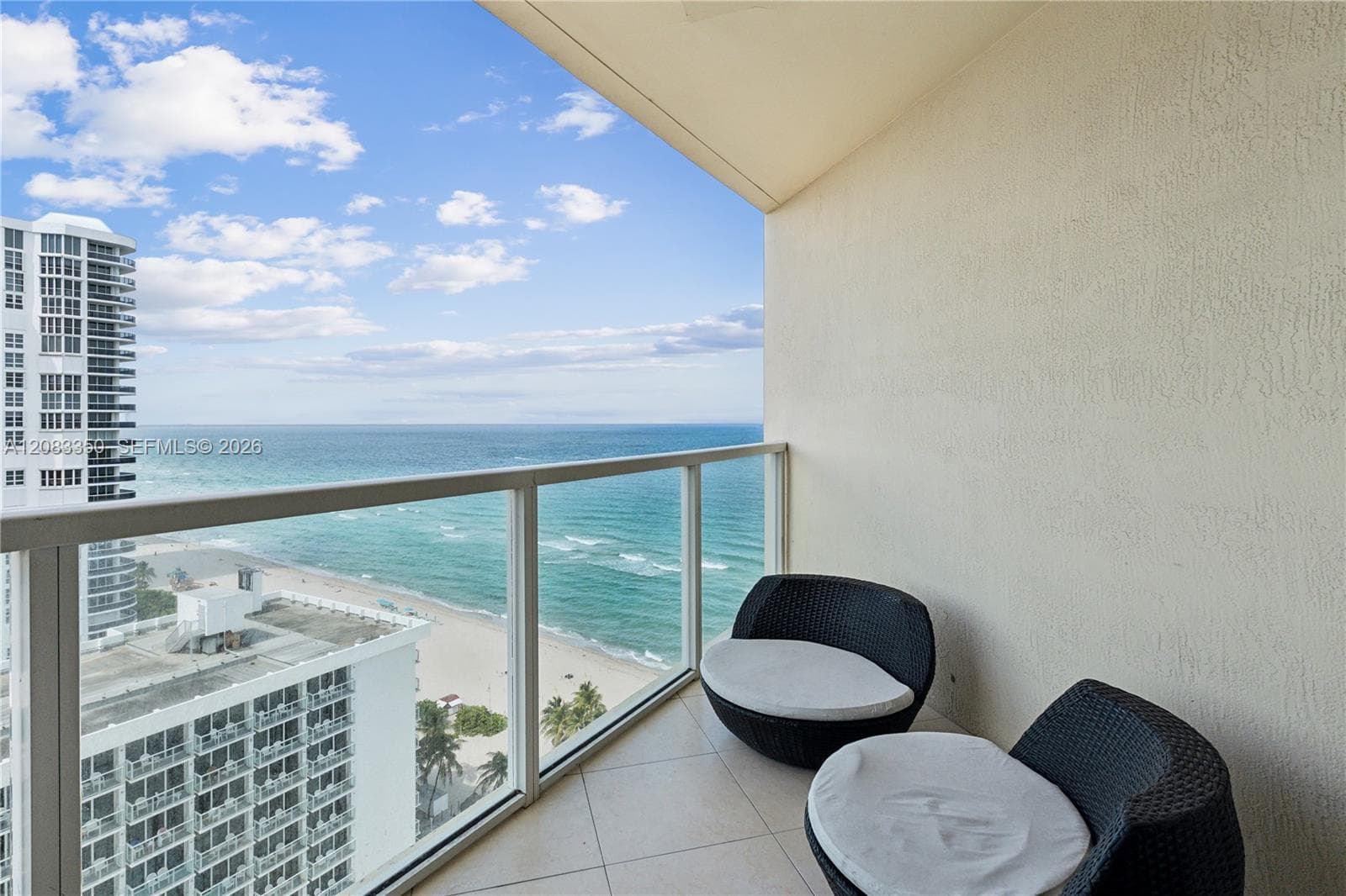 16699 Collins Ave # 1904, Sunny Isles Beach, FL 33160 photo 2