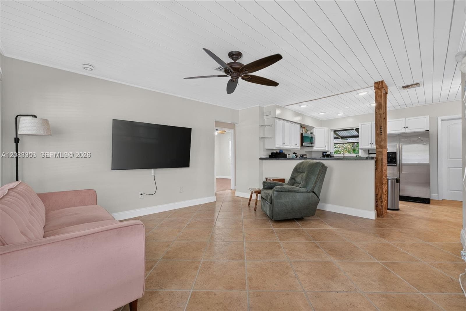 4831 NE 8th Ave, Oakland Park, FL 33334 photo 7