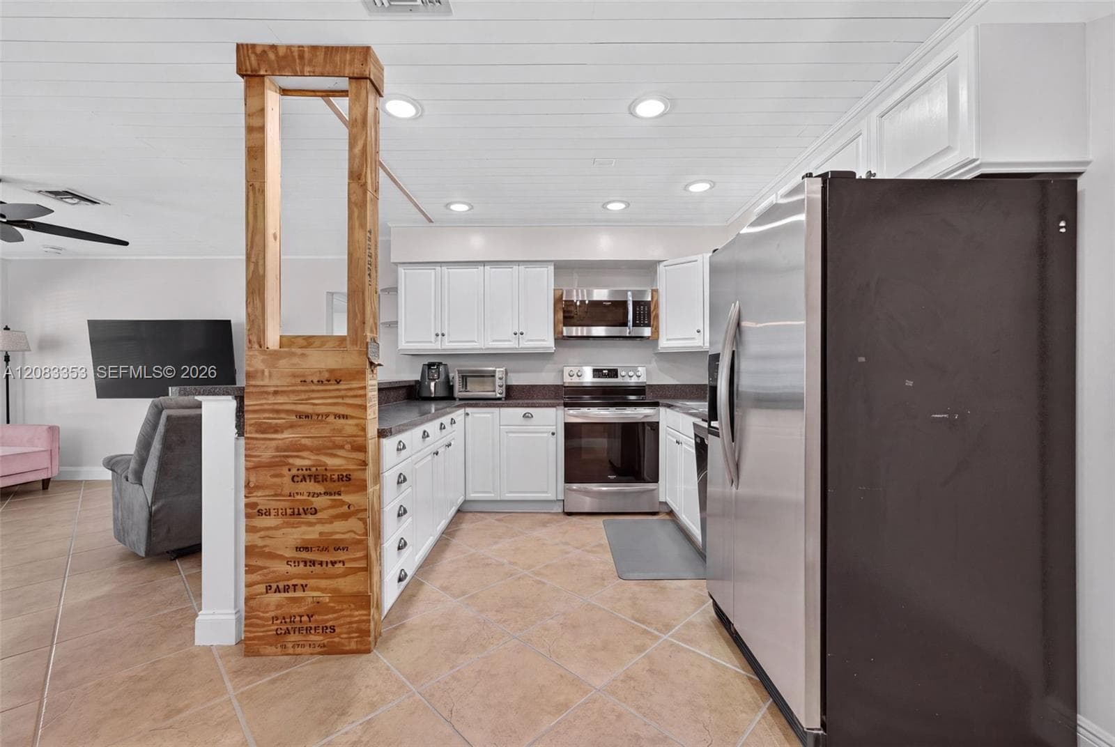 4831 NE 8th Ave, Oakland Park, FL 33334 photo 10