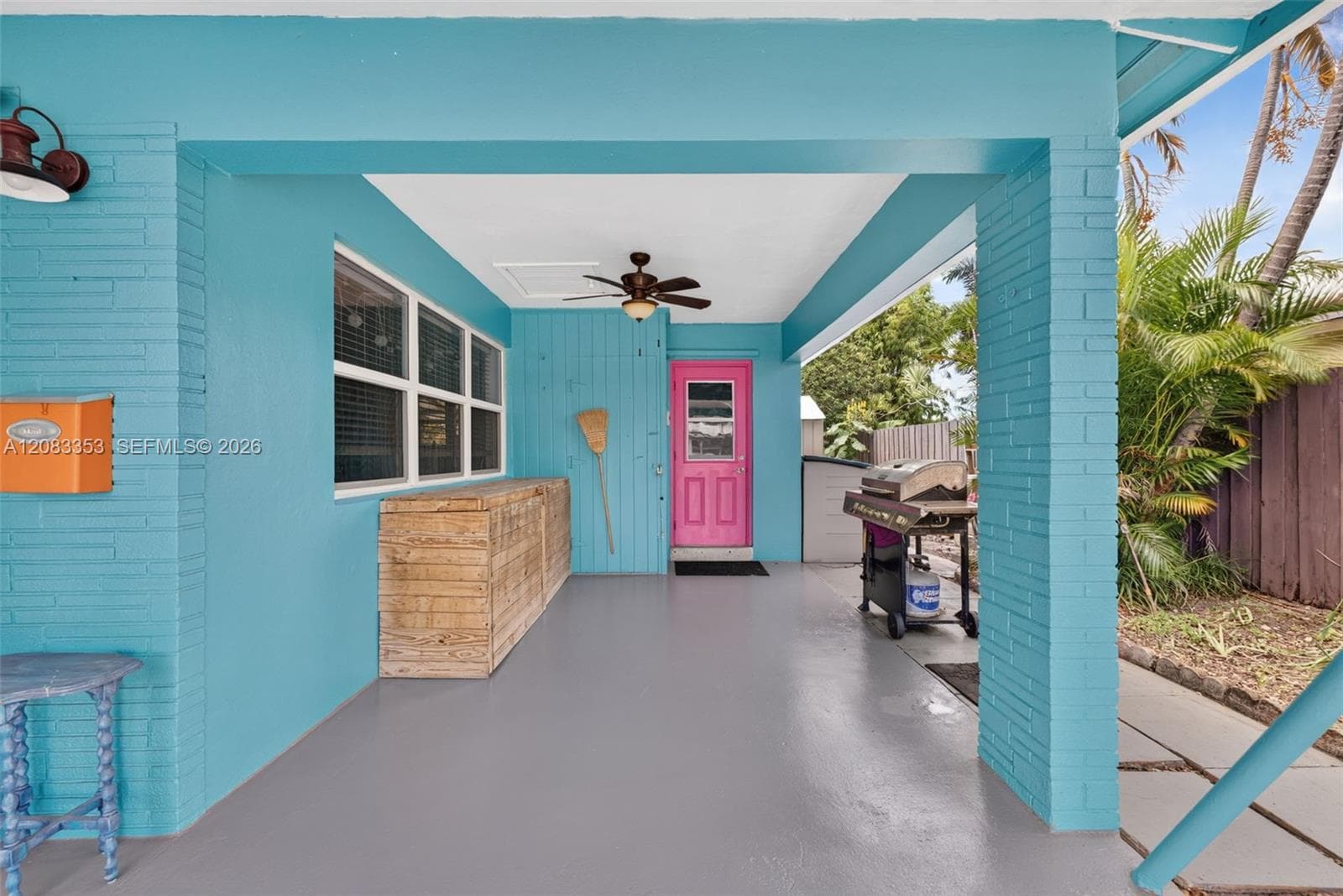 4831 NE 8th Ave, Oakland Park, FL 33334 photo 4