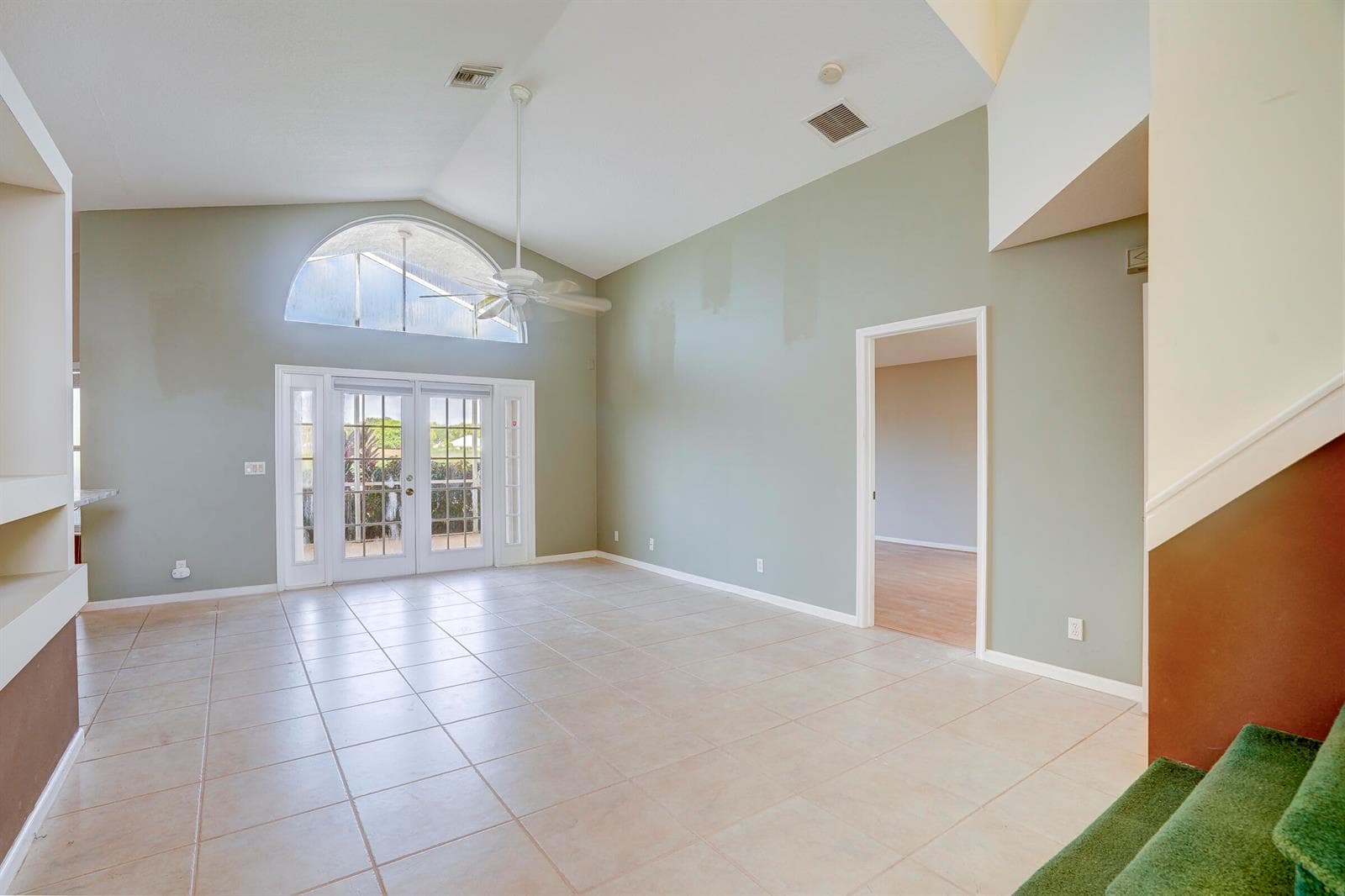 1117 AVONDALE Court, West Palm Beach, FL 33409 photo 13