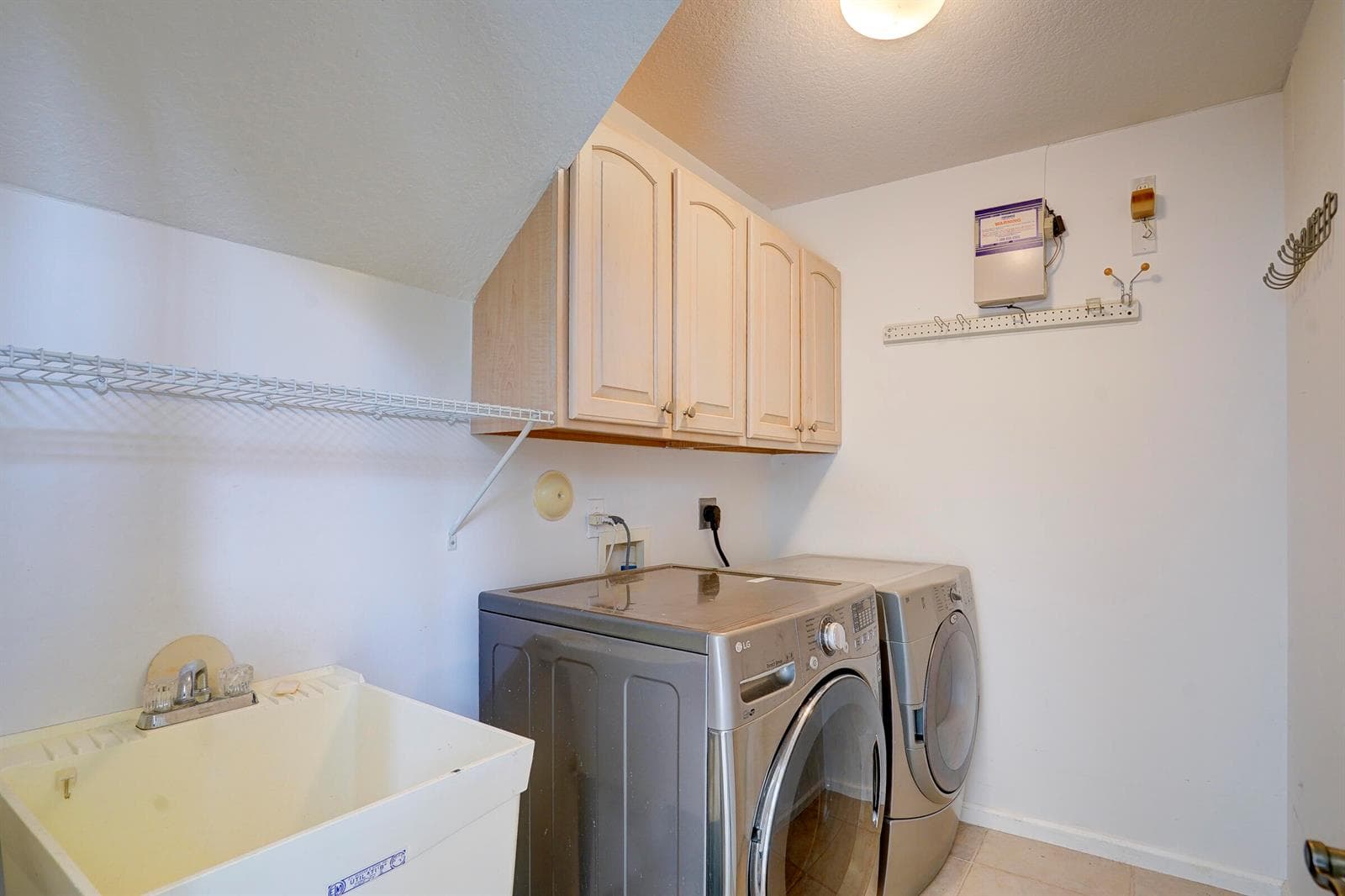 1117 AVONDALE Court, West Palm Beach, FL 33409 photo 12