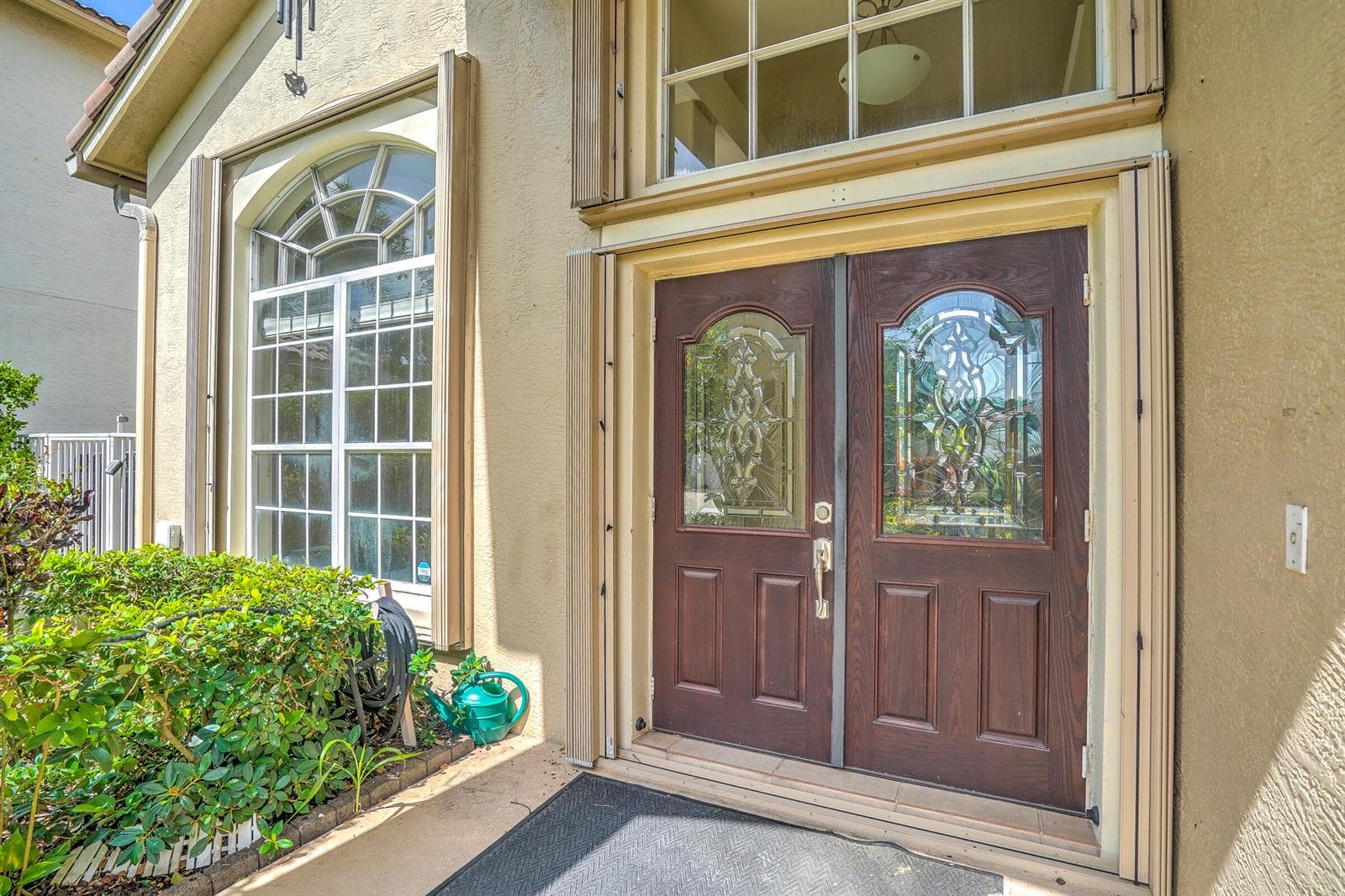 1117 AVONDALE Court, West Palm Beach, FL 33409 photo 5