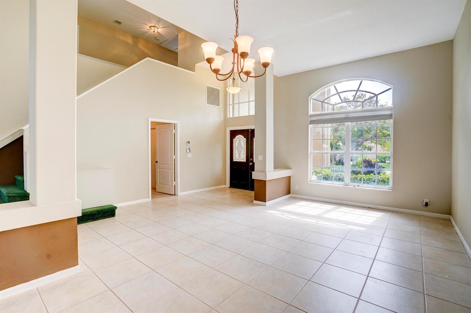 1117 AVONDALE Court, West Palm Beach, FL 33409 photo 10