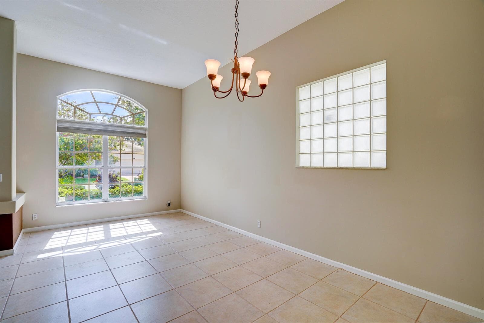 1117 AVONDALE Court, West Palm Beach, FL 33409 photo 11