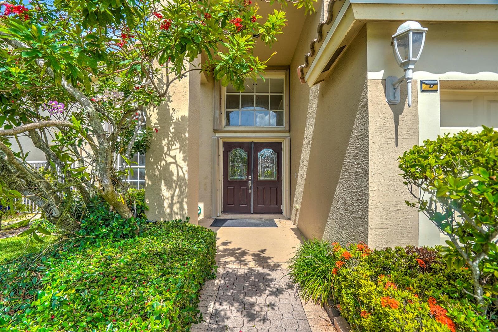 1117 AVONDALE Court, West Palm Beach, FL 33409 photo 4