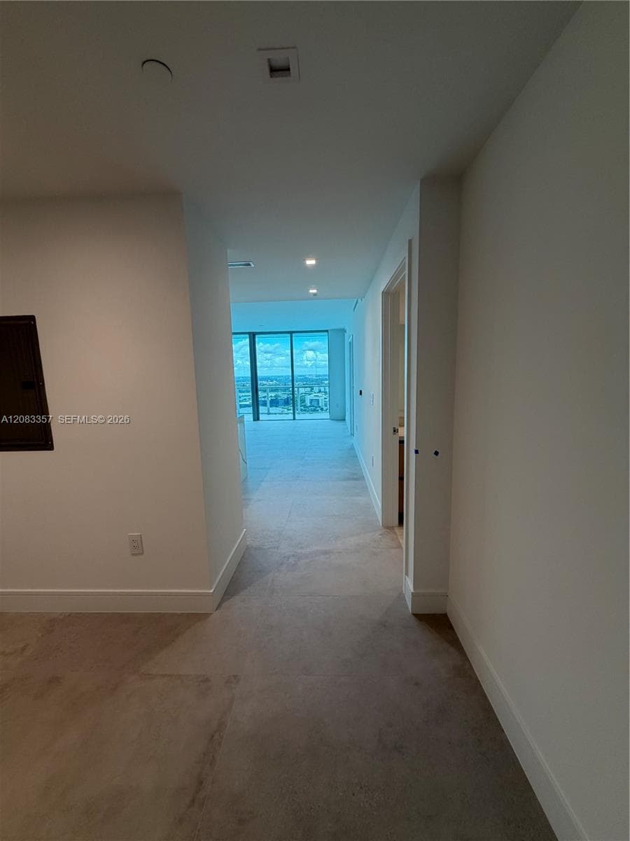 2411 Laguna Cir # 2508, North Miami, FL 33181 photo 5