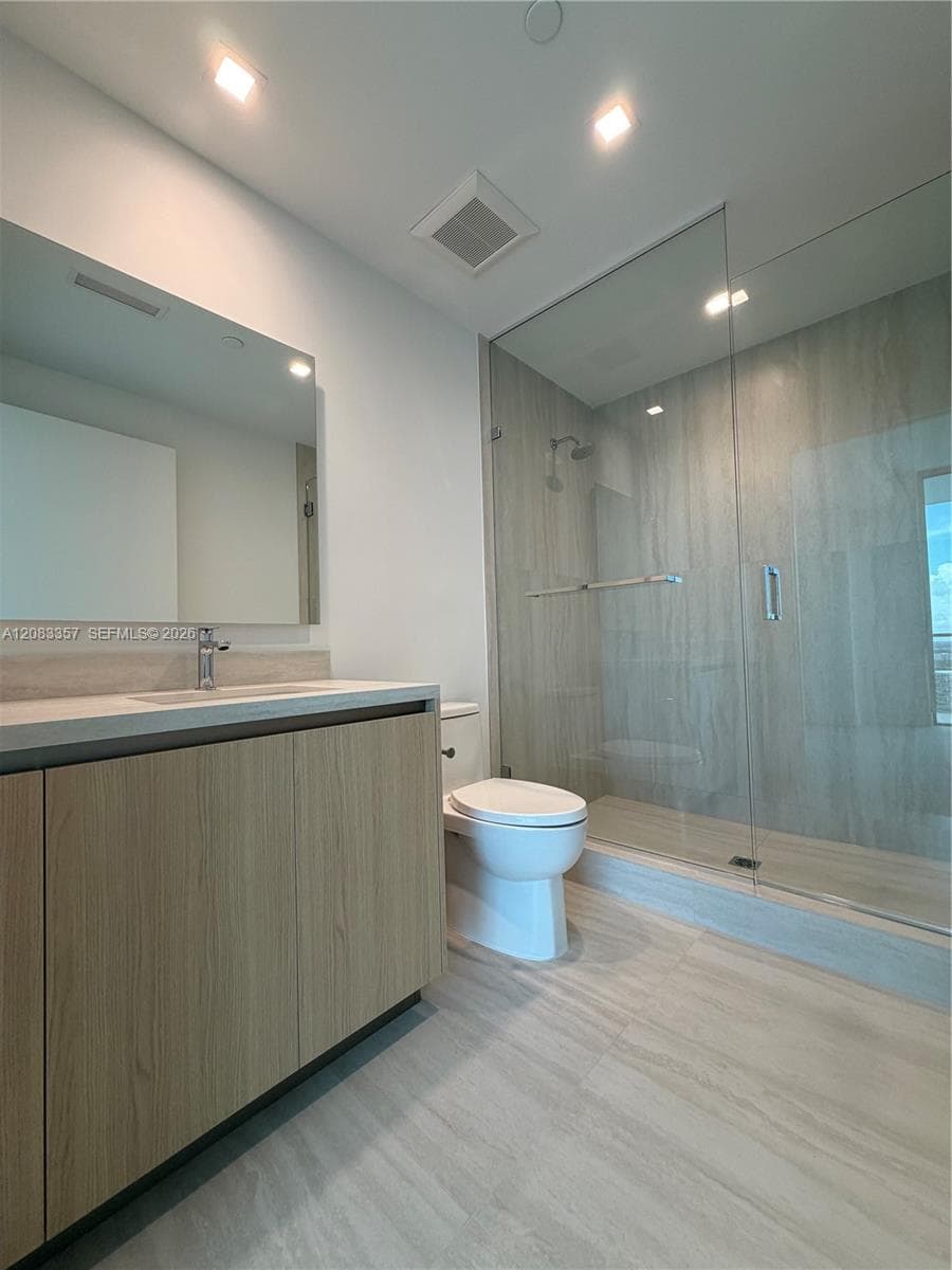 2411 Laguna Cir # 2508, North Miami, FL 33181 photo 10