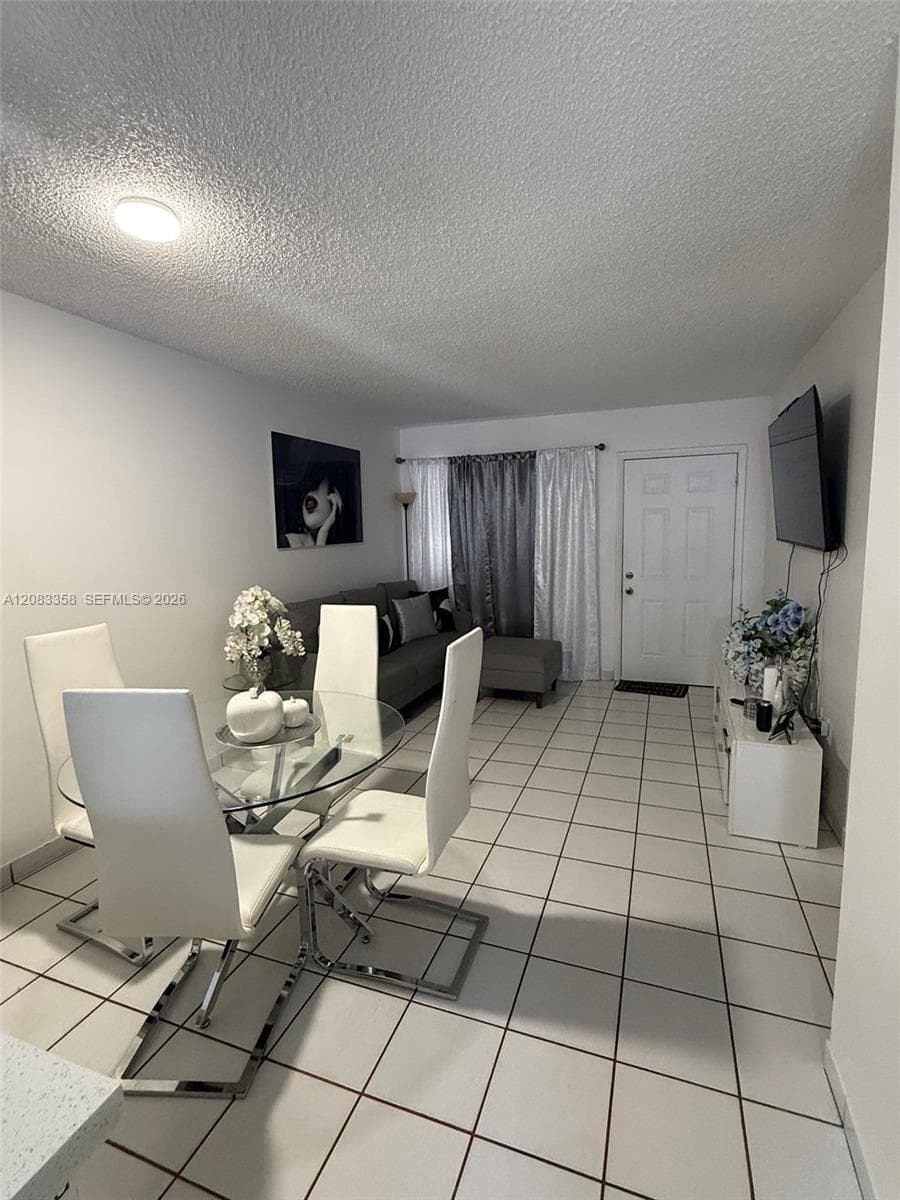 5420 W 21st Ct # 211, Hialeah, FL 33016 photo 4