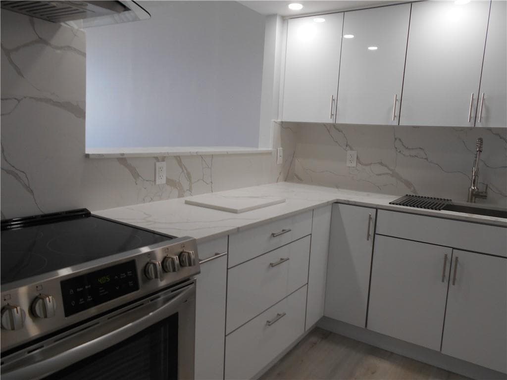 1301 NE MIAMI GARDENS Drive # 723W, Miami, FL 33179 photo 3