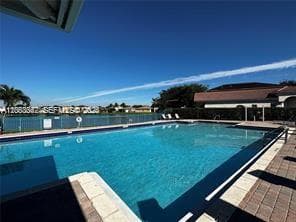1040 NE 42nd Pl, Homestead, FL 33033 photo 2
