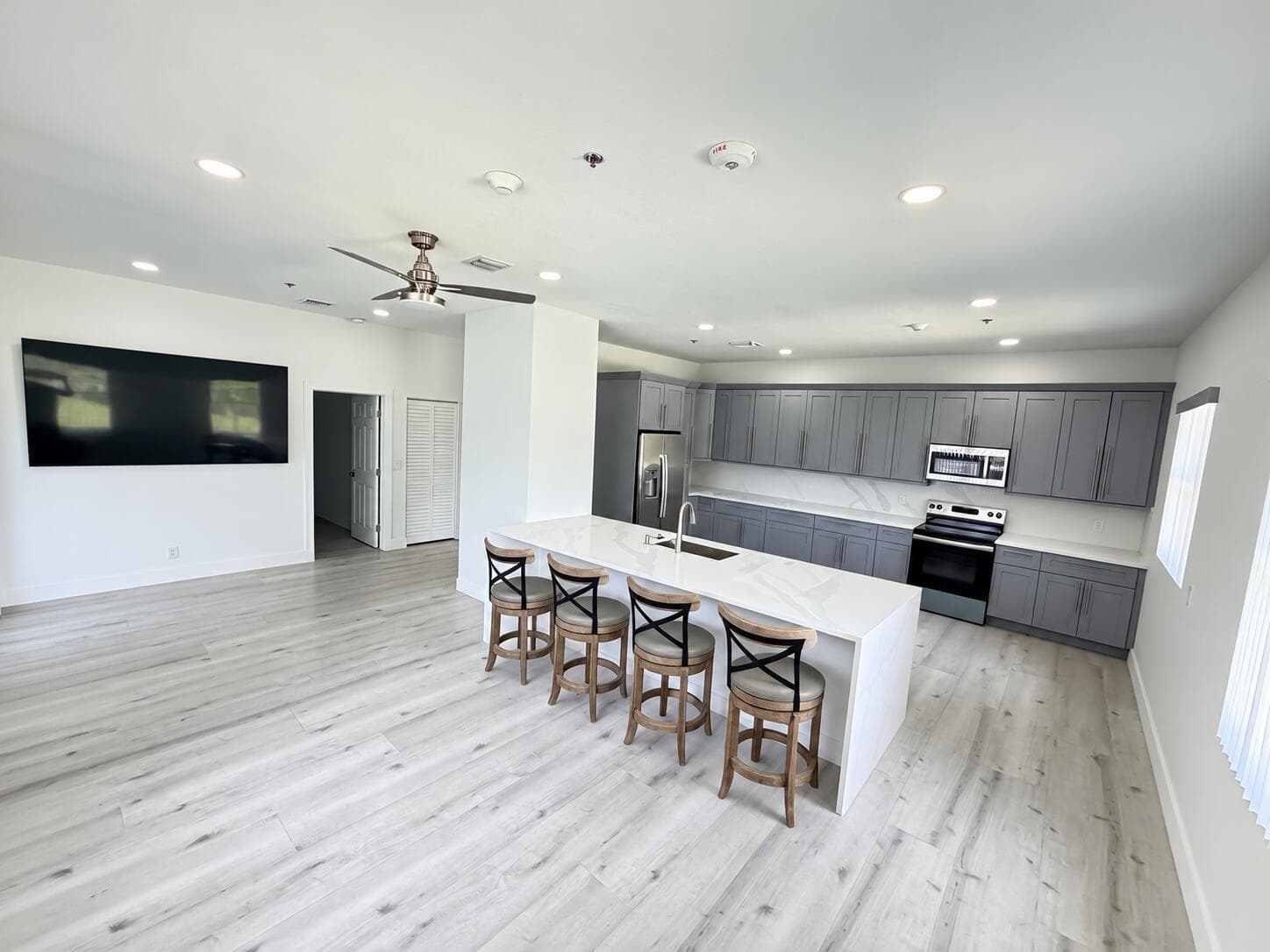 1720 NW 15TH Terrace, Fort Lauderdale, FL 33311 photo 2