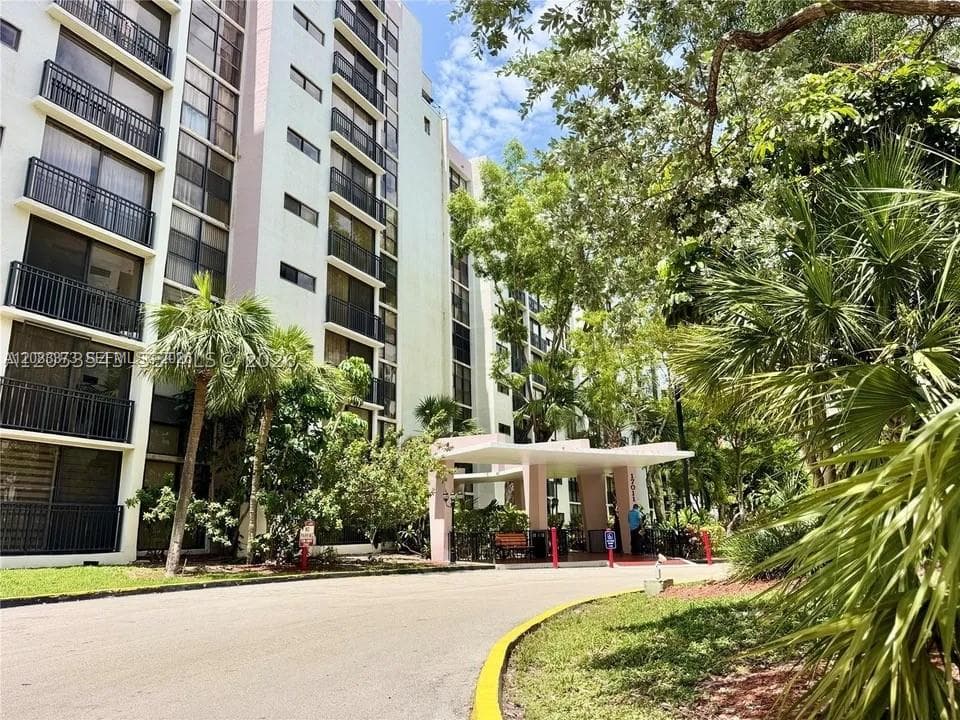 17011 N Bay Rd # 716, Sunny Isles Beach, FL 33160 photo 7