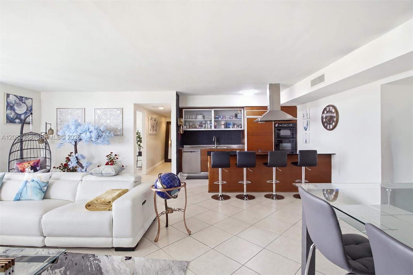 1850 S Ocean Dr # 2305, Hallandale Beach, FL 33009 photo 5